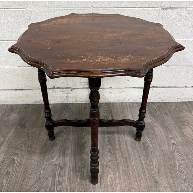 Vintage Jacobean Revival English Tudor Style Oak Side Table Lamp Table For Sale - Image 4 of 10
