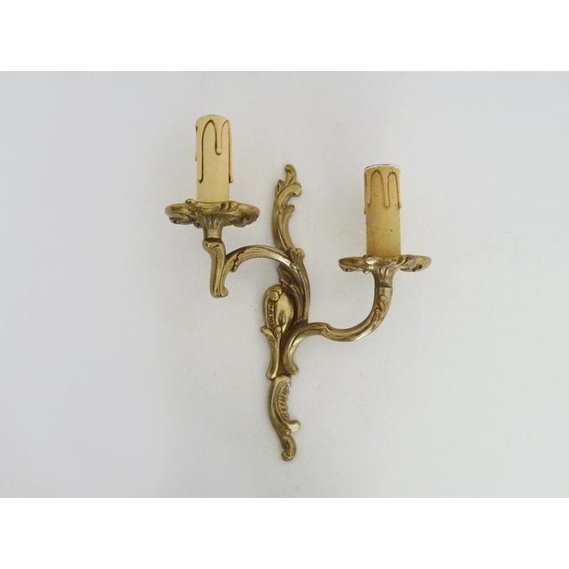One Double-Light Bronze Wall Sconce with Acanthus Leaf Motif, 1950s For Sale - Image 10 of 10