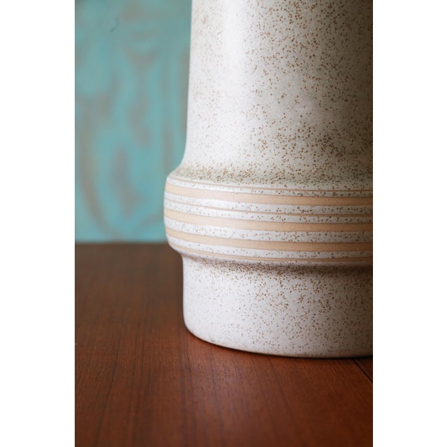 1960s 1960s Gordon and Jane Martz M145 Tall Lamp for Marshall Studios Light Gray Brown Specks 46" For Sale - Image 5 of 12