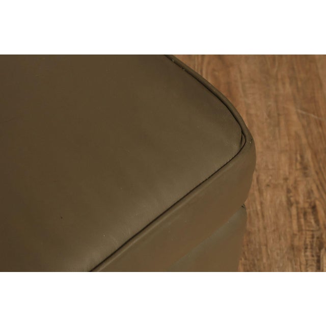2000 - 2009 Ethan Allen Traditional Leather Ottoman For Sale - Image 5 of 18