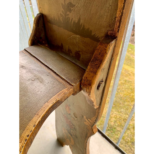 Set consisting of a folding table and 6 chairs. They are original pieces from the Bernese Oberland, Gstaad. The table is...