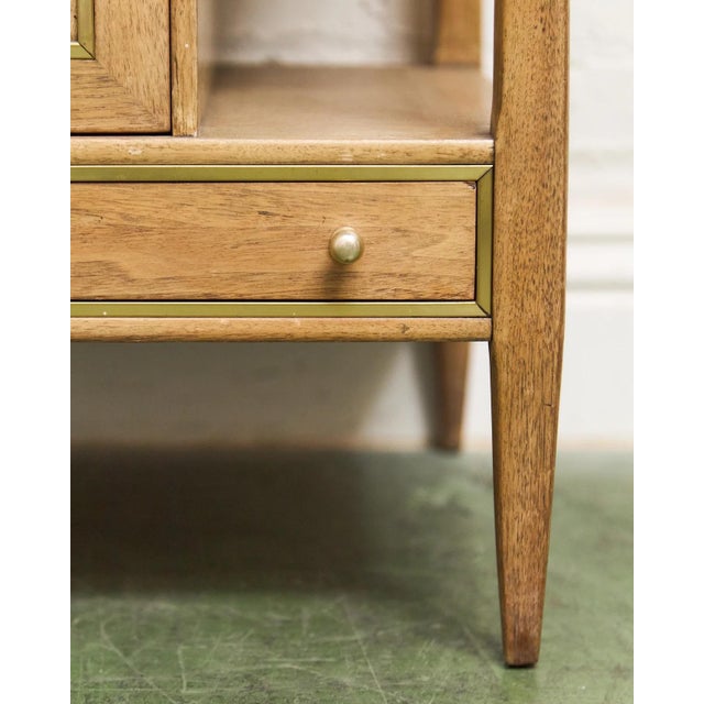 Mid 20th Century Vintage End Table For Sale - Image 4 of 12