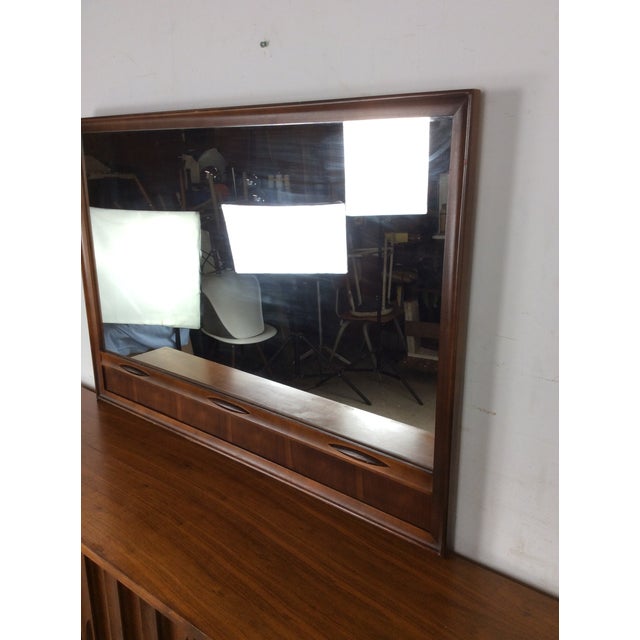 1960s Mid Century Modern Lowboy Dresser With Mounted Mirror by Thomasville For Sale - Image 5 of 18
