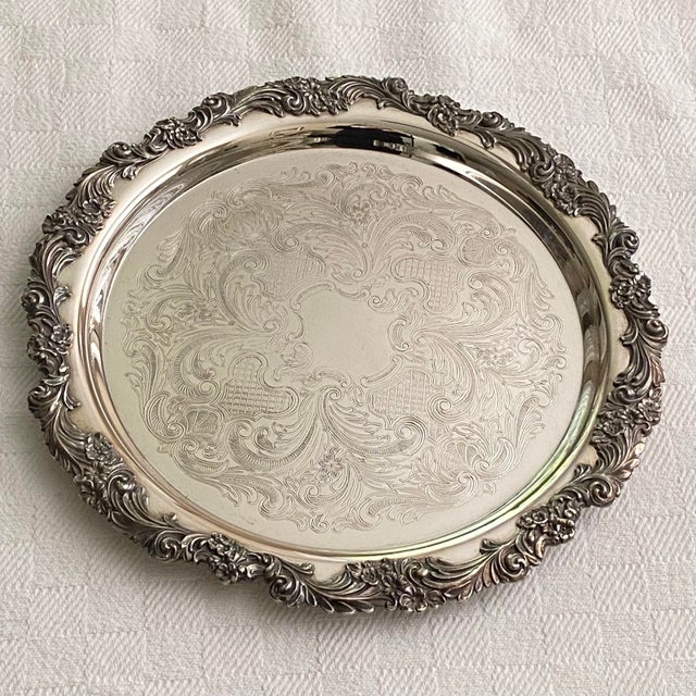 French Rococo Style Silverplated Tray by Reed & Barton - 12 1/2" Round For Sale In Sacramento - Image 6 of 9