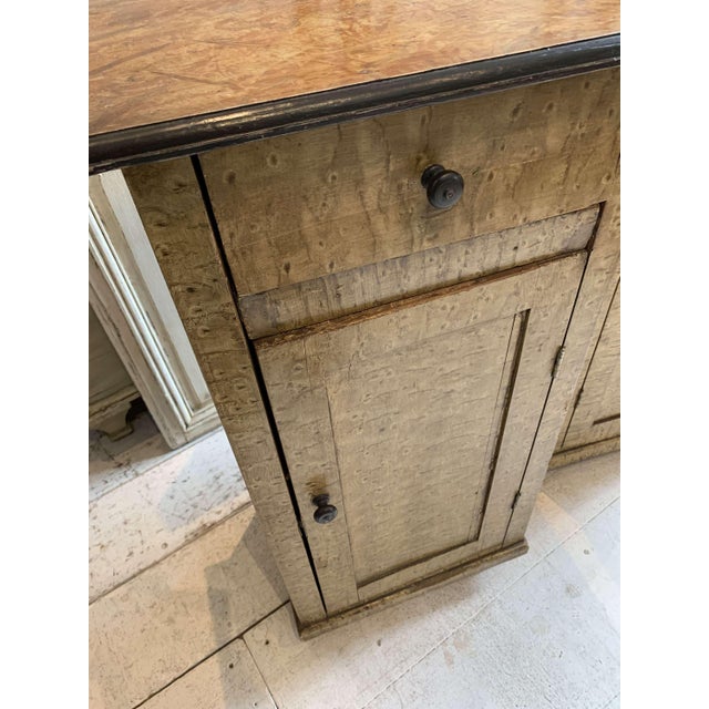 Swedish Bedside Cabinets in Painted Wood, 1900s, Set of 2 For Sale - Image 10 of 12