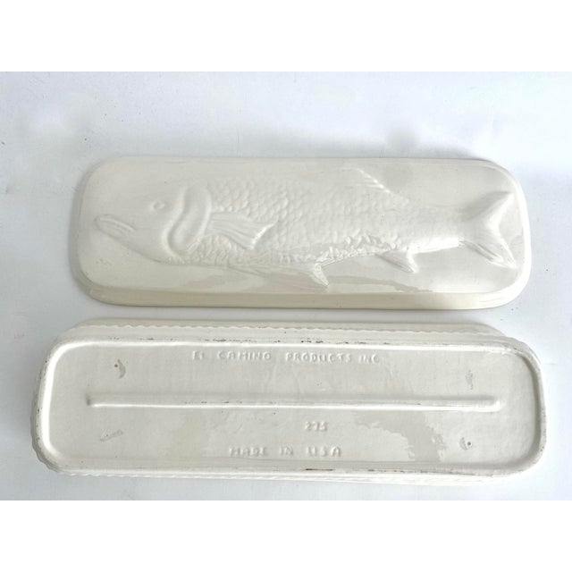 Vintage El Camino California Pottery White Ceramic Embossed Fish Casserole For Sale - Image 4 of 6