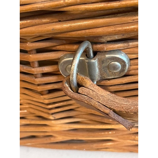 Vintage Abercrombie & Fitch English Picnic Hamper for Six For Sale - Image 9 of 12