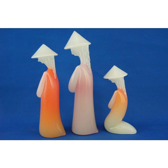 Glass 20th Century Figures in Blown Opaline Murano Glass by Archimede Seguso, Italy, Set of 3 For Sale - Image 7 of 18