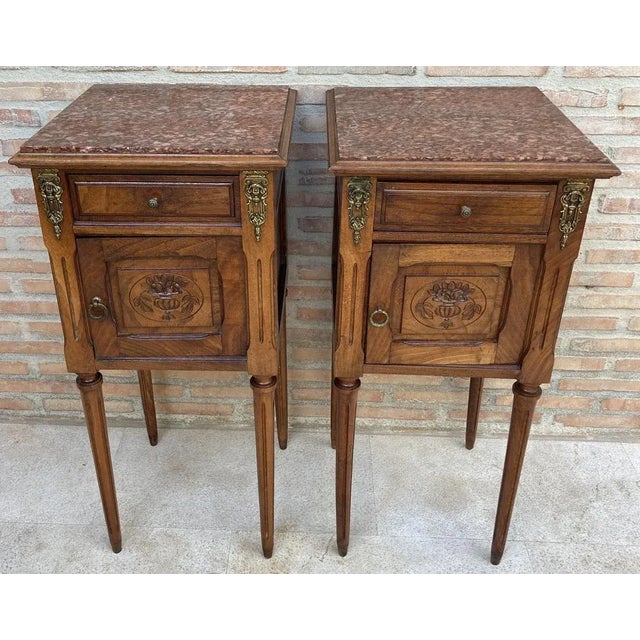 French Louis XVI Style Bedside Tables in Walnut, 1920, Set of 2 For Sale - Image 10 of 12