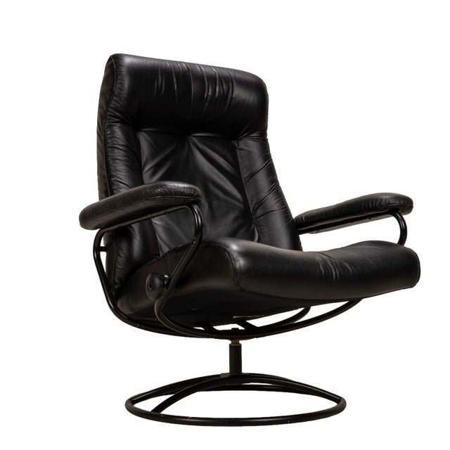 1980s Vintage Ekornes Stressless Black Leather Recliner & Ottoman Made in Norway For Sale - Image 16 of 16