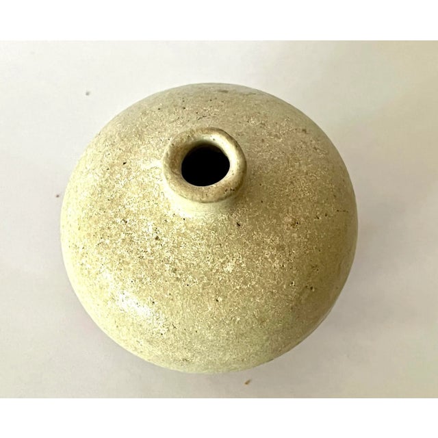 Antique Chinese White Glaze Miniature Vase. Song Dynasty (960-1279) Chinoiserie For Sale - Image 4 of 7