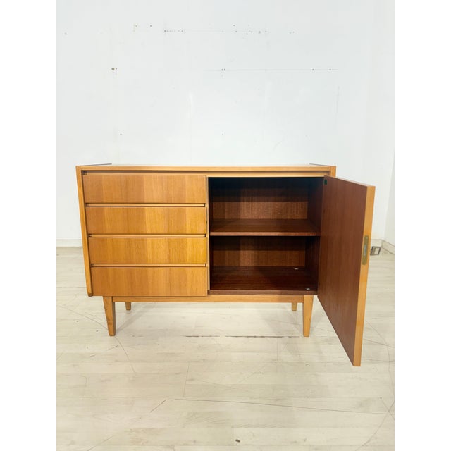 Mid-Century Chest of Drawers, 1960s For Sale - Image 3 of 15