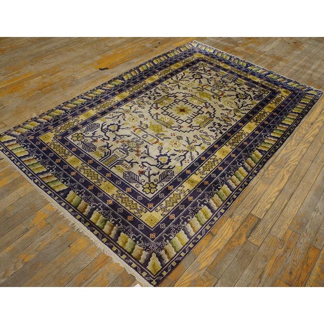 Early 20th Century Chinese Silk Rug ( 3'10'' x 6' - 117 x 183 ) Antique Silk Chinese Geometric Knotted Rug, Circa Date:...