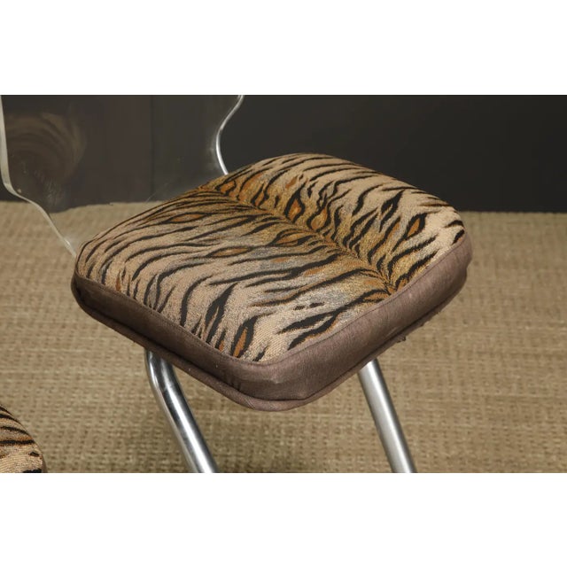 Plastic Pair of Lucite and Chrome Barstools by Luigi Bardini for Miniforms Italy, 1970s For Sale - Image 7 of 18