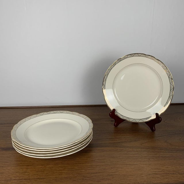 White and Gold Flat Plates from Villeroy & Boch, 1940s, Set of 6 For Sale - Image 6 of 6