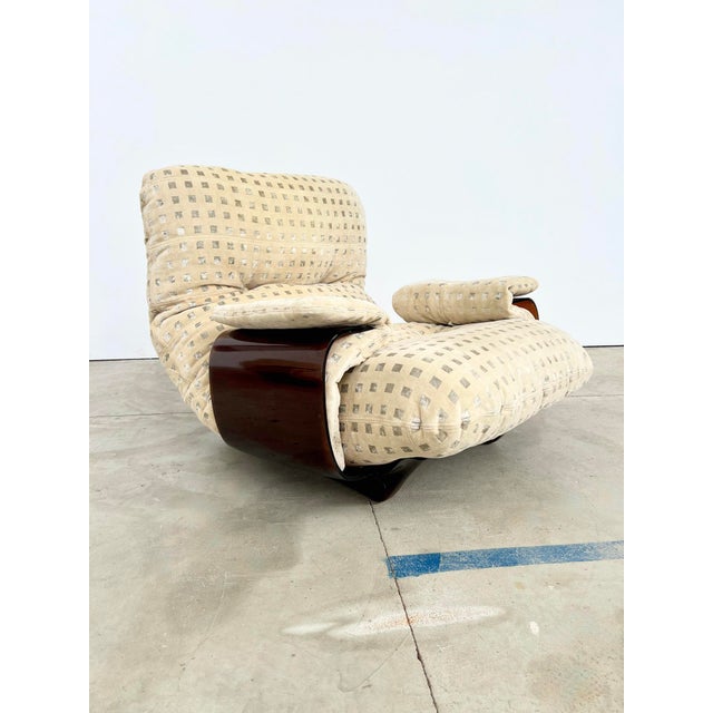 Marsala Armchairs First Edition in Velvet by Michel Ducaroy for Ligne Roset, France, 1971, Set of 2 For Sale - Image 17 of 18
