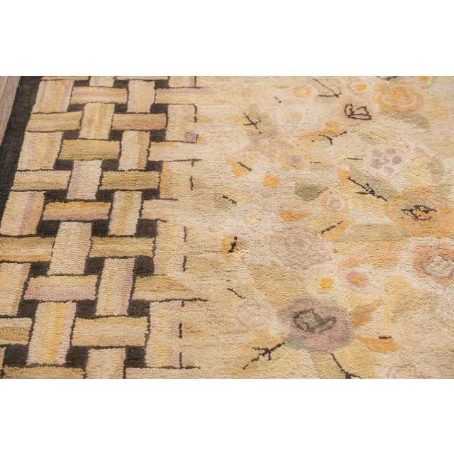 American Hooked Wool Allover Floral 1880s Antique Beige Folk Art Carpet Rug For Sale - Image 9 of 10