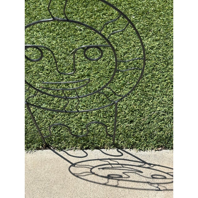 John Risley Mid-Century Modern Black Wire Sun Face Wall Sculpture – Abstract Contoured Metal Art For Sale - Image 4 of 5