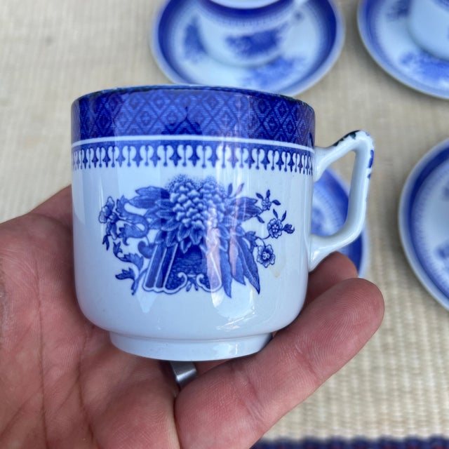 Ceramic A Set of 4 Copeland Spode Fitzhugh Blue Demitasse Cups and Saucers, Circa 1960’s For Sale - Image 7 of 12