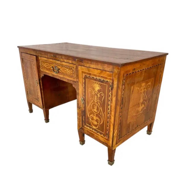 18th Century Italian Neoclassical Marquetry Desk in Style of Giuseppe Maggiolini For Sale - Image 14 of 18