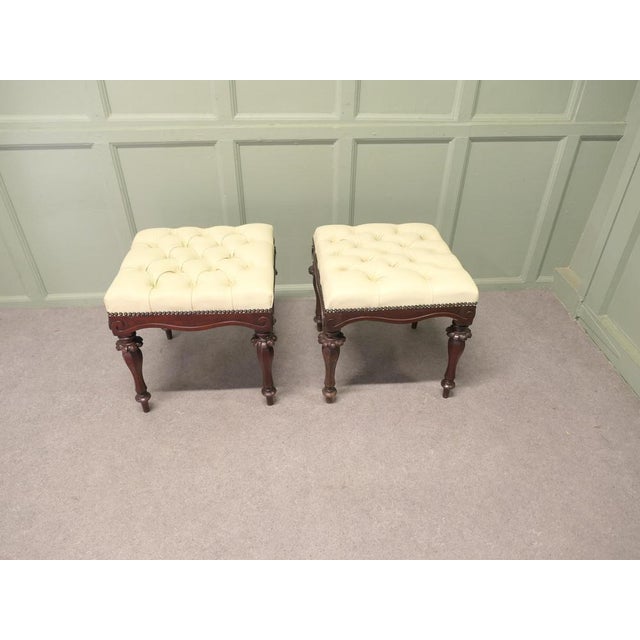 Chesterfield Stools in Buttoned Leather and Walnut, Set of 2 For Sale - Image 6 of 8