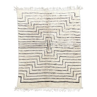 White and Black Modern Moroccan Beni Ourain Wool Rug For Sale