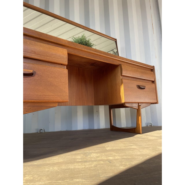 Mid-Century Modern Teak Dressing Table with Mirror by William Lawrence, 1960s For Sale - Image 16 of 18