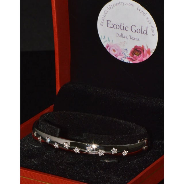 Designer Natural 0.35cts Diamond 18k Solid Gold Celestial Starburst Stacking Bangle For Sale - Image 15 of 15