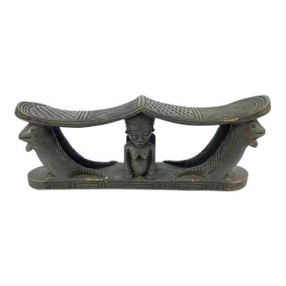 Early 20th Century Songye Double Headrest with Lizards For Sale