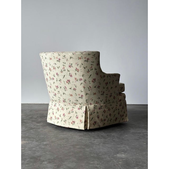 Cream Floral Chintz Skirted Swivel Club Chair, 1980s For Sale In Greensboro - Image 6 of 10