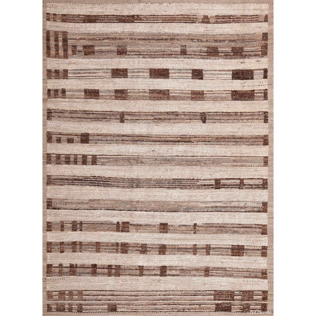 Nazmiyal Collection Neutral Contemporary Area Rug For Sale