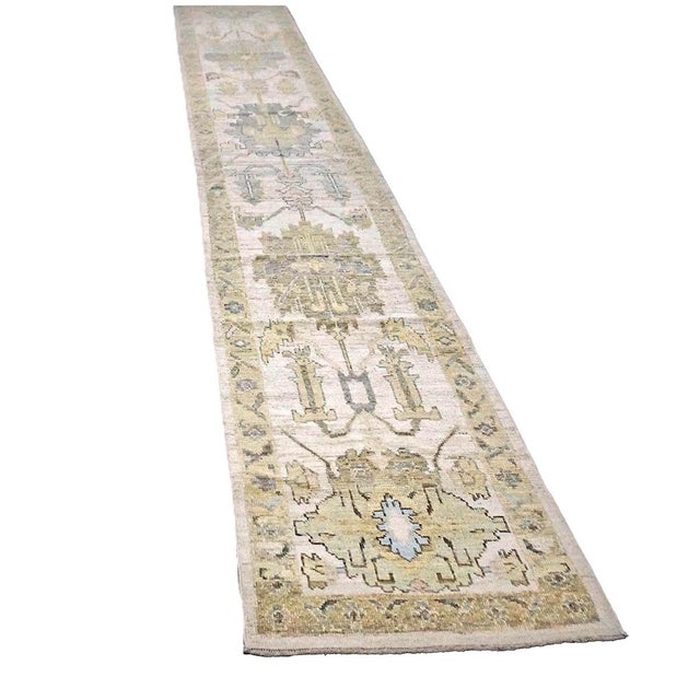 Condition: New Origin: Turkey Design: Oushak Actual size: 3'1" X 18'6" Thickness: 1/8" - 1/4" Colors: Yellow, Ivory,...