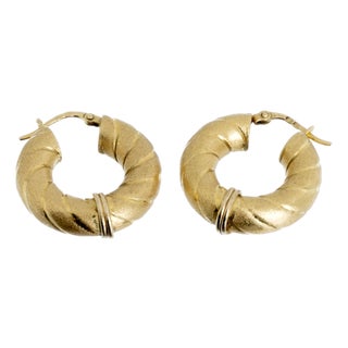 Hoop Earrings in 19.2K Gold, Set of 2 For Sale