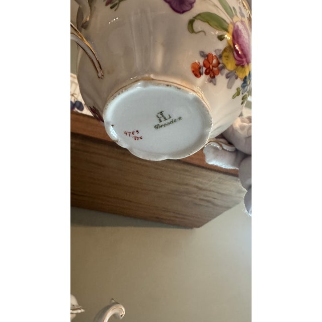 1900 - 1909 Antique Dresden Richard Klemm Lidded Bouillon Cup, Saucer, & Plate Trio — Two-Handled Tea/Soup Presentation Set For Sale - Image 5 of 7