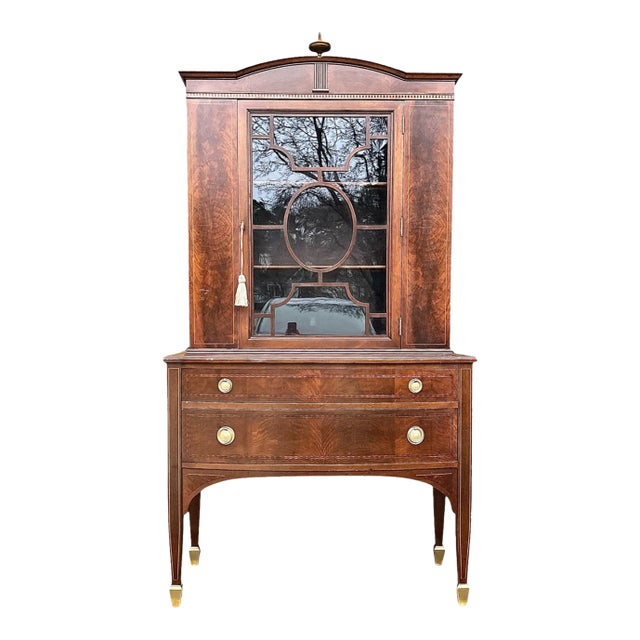 1930s Federal Revival Bar Cabinet | Federal Style Cocktail Cabinet | Glass Display Liquor Storage For Sale