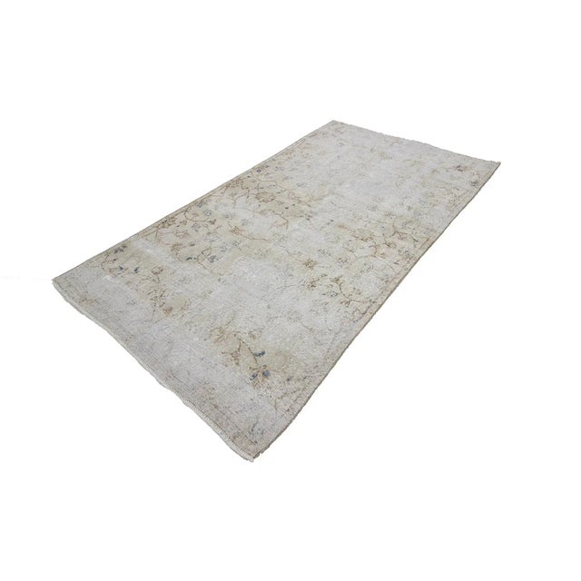 1960s Vintage Distressed Turkish Floral Rug- 3′11″ × 7′2″ For Sale - Image 4 of 7