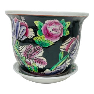 Chinoiserie Floral Pattern Planter With Water Tray For Sale