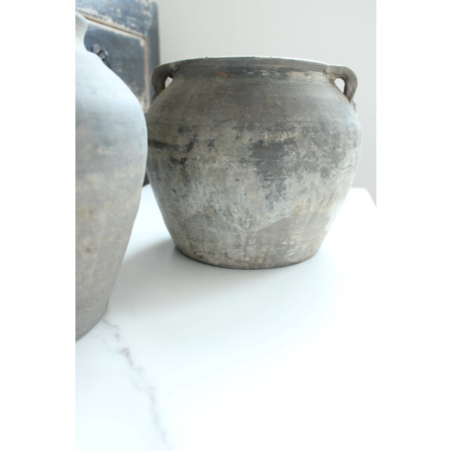 Early 20th Century Antique Distressed Rustic Cache Pot/Planter W/Handles For Sale - Image 5 of 10