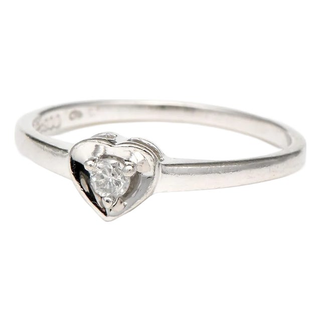 Platinum Petite Diamond(0.07) Heart Ring, size 7 For Sale