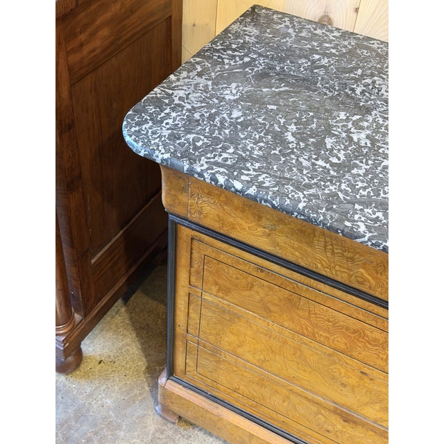 Antique French Louis Philippe Burl Walnut Four-Drawer Commode With Marble Top For Sale - Image 4 of 12