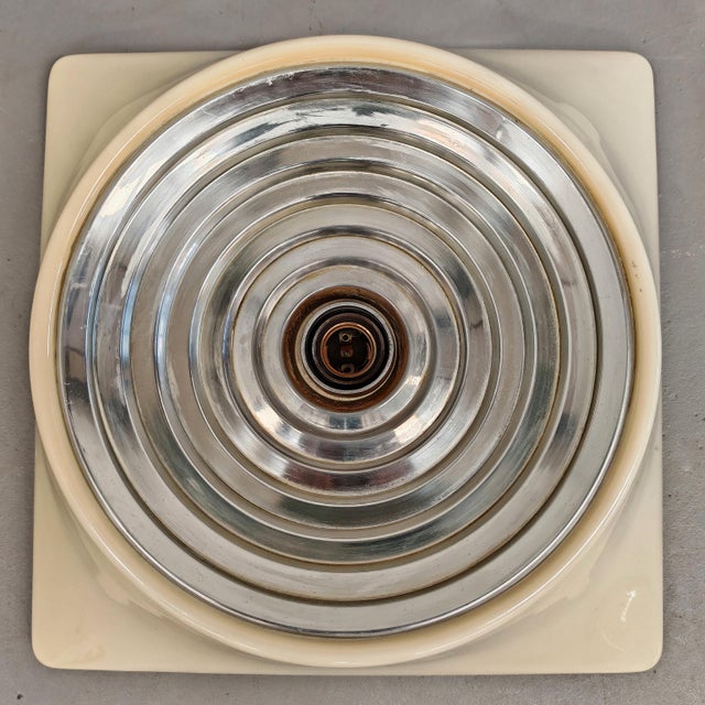 Space Age Plastic Wall Lights from Stilnovo, 1960s, Set of 2 For Sale - Image 3 of 9