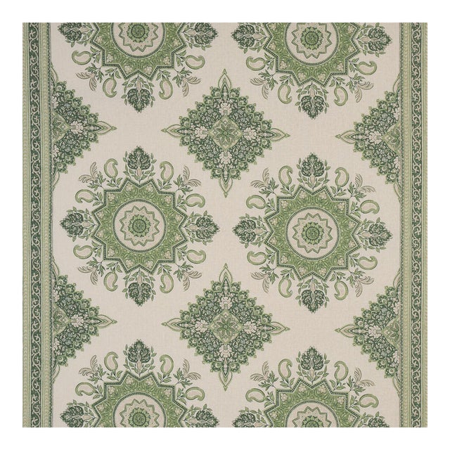 Sample - Schumacher x Mark D. Sikes Montecito Medallion Fabric in Leaf Green For Sale