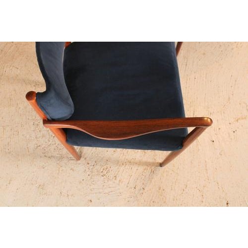 Rosewood Dining Chairs with Blue Velvet Upholstery from Robert Heritage, 1960s, Set of 6 For Sale - Image 9 of 15