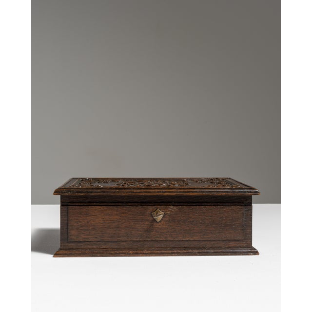 Wood 1900s French Dark Brown Renaissance Carved Wood Box For Sale - Image 7 of 15
