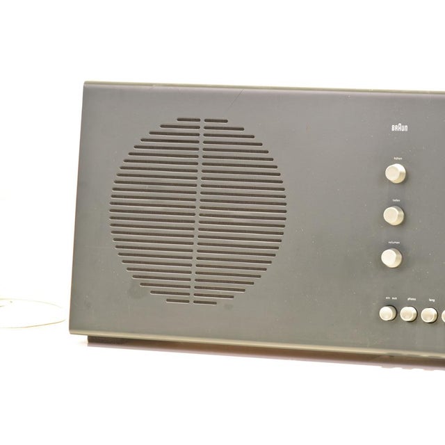 Dieter Rams RT 20 Table Radio by Dieter Rams for Braun Ag, Germany, 1961 For Sale - Image 4 of 11