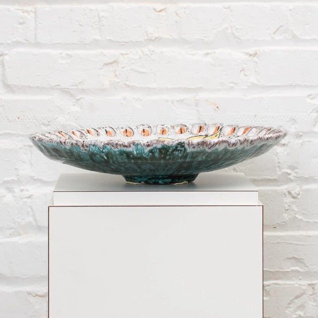 Mid-Century Modern 1950s French 1950's Sunflower Ceramic Charger For Sale - Image 3 of 5