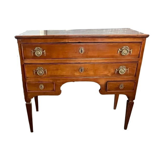 Italian Neoclassical Louis XVI Commode in Cherry For Sale - Image 3 of 17