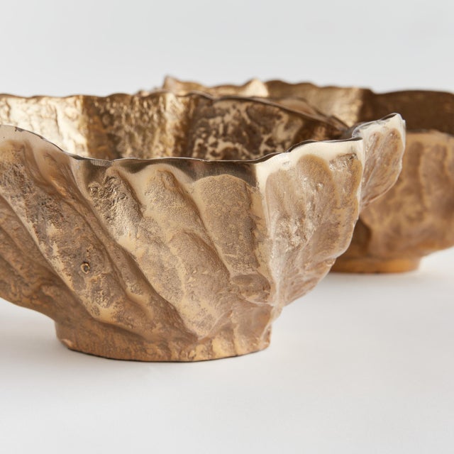 Kenneth Ludwig Chicago Ostra Decorative Bowls, Set Of 2 For Sale - Image 4 of 5