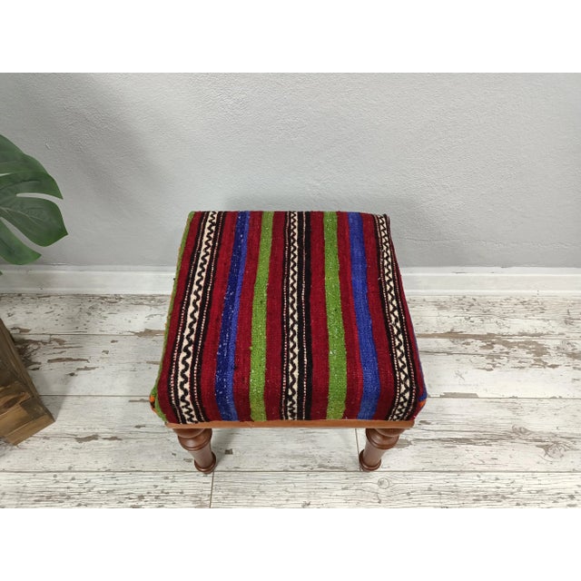 Details SIZE: 18X18X18 Inches - 45x45x45 cm TYPE: Handmade Ottoman Bench CONDITION: is good. CONSTRUCT: It will come with...