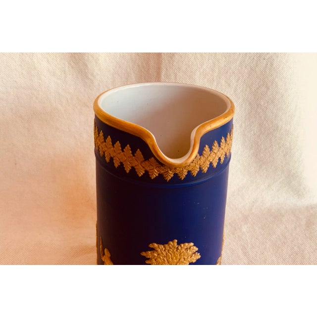 Magnificent c.1900 Dudson Bros "Dipped" Jasperware Pitcher - Royal Cobalt With Hand-Applied Gold For Sale - Image 9 of 12